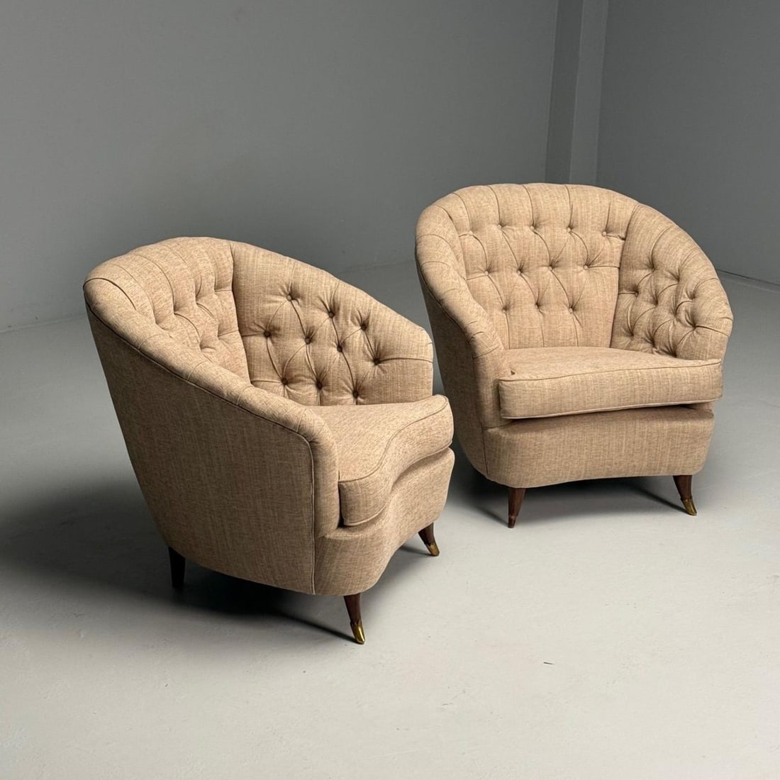 Gio Ponti, Italian Mid-Century Modern, Tufted Lounge Chairs, Beige Linen, 1950s - 7
