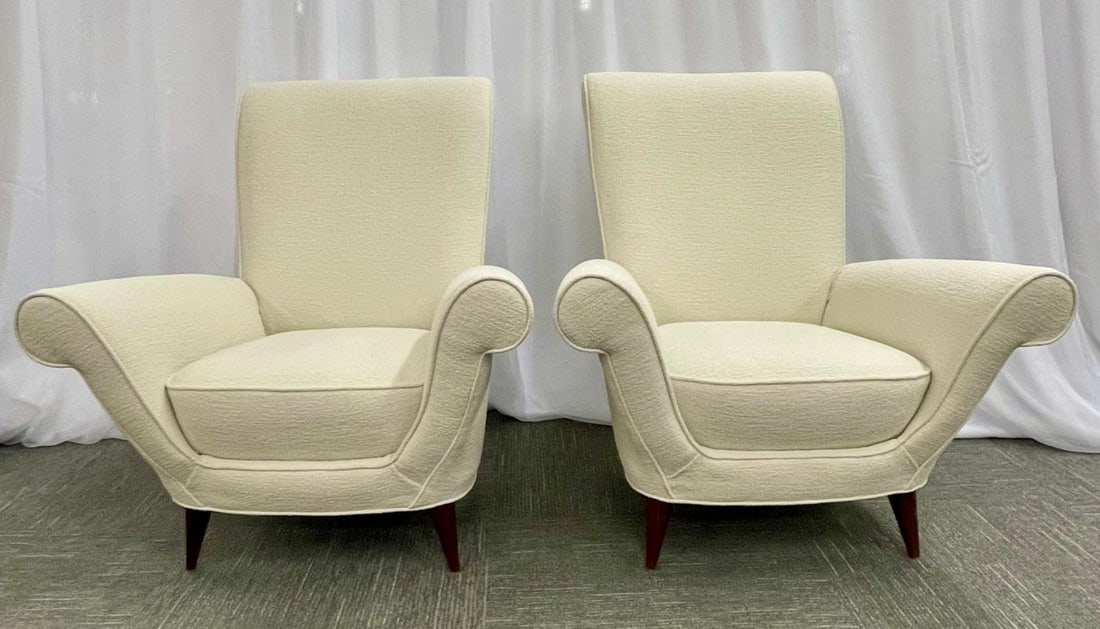 Mid-Century Modern Pair Lounge Chairs, Manner of Paolo Buffa, Bouclé - 7