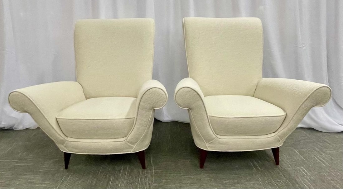Mid-Century Modern Pair Lounge Chairs, Manner of Paolo Buffa, Bouclé - 9