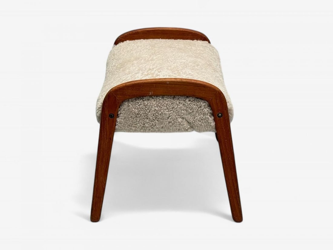 Danish Mid-Century Modern, Shearling Stool, Beige Sheepskin, Denmark, 1970s - 7