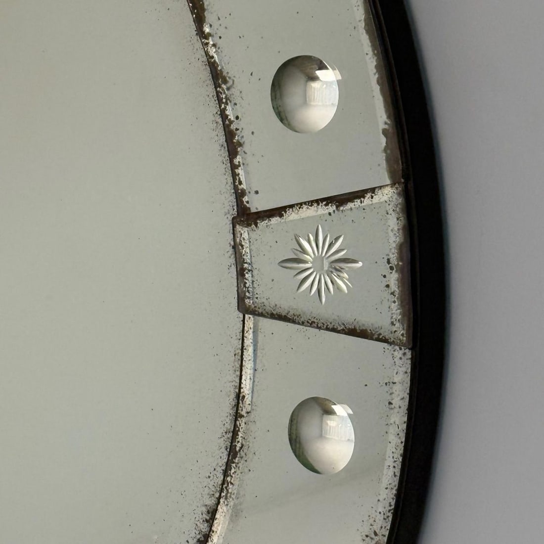 Art Deco Style, Venetian Circular Wall Mirrors, Antiqued Beveled Glass, 21st C. - 8