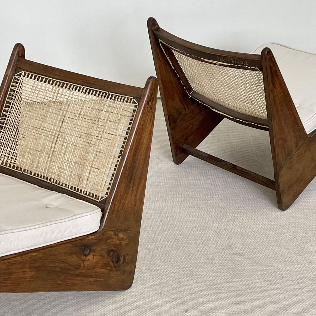 Authentic Pierre Jeanneret Kangaroo Chairs, Lounge / Slipper, Mid-Century - 4