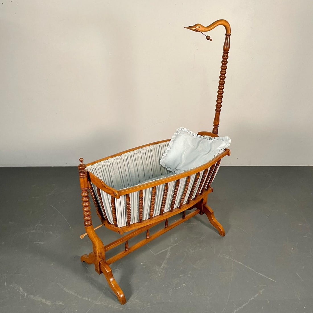 French Spindled 19th Century Walnut Decorative Cradle, Swan Motif - 4