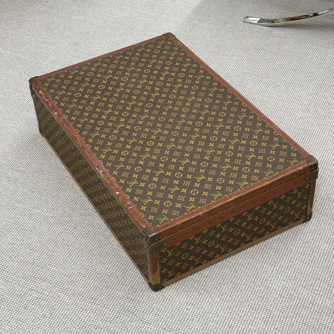 Louis Vuitton Monogram Suitcase / Luggage or Trunk, Alzer 80, Mid 20th Century - 8