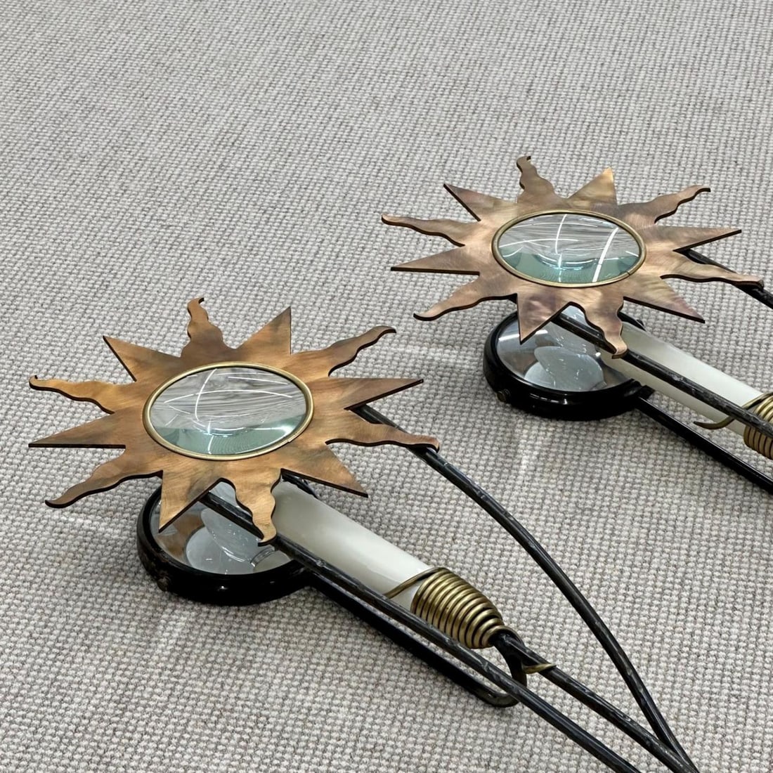 French Mid-Century Modern, Wall Sconces, Sunburst Motif, Brass, France, 1960s - 6