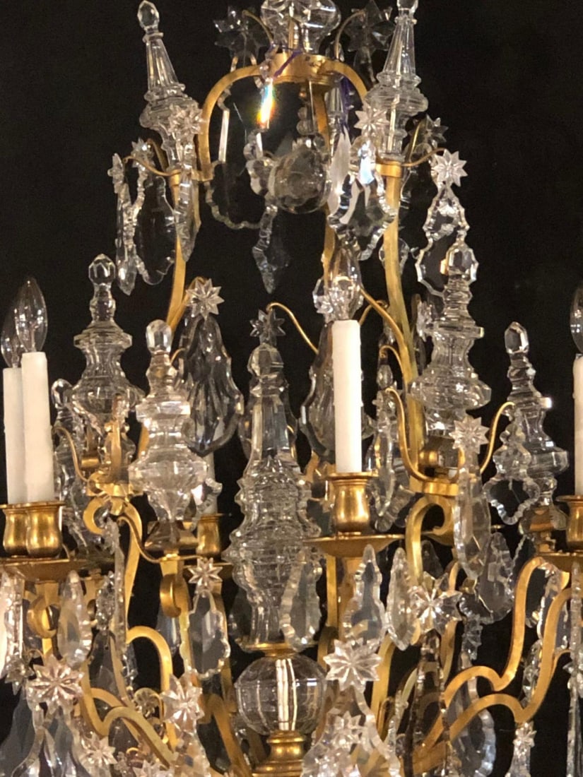 19th Century Bronze and Large Crystal Palatial Chandelier - 5