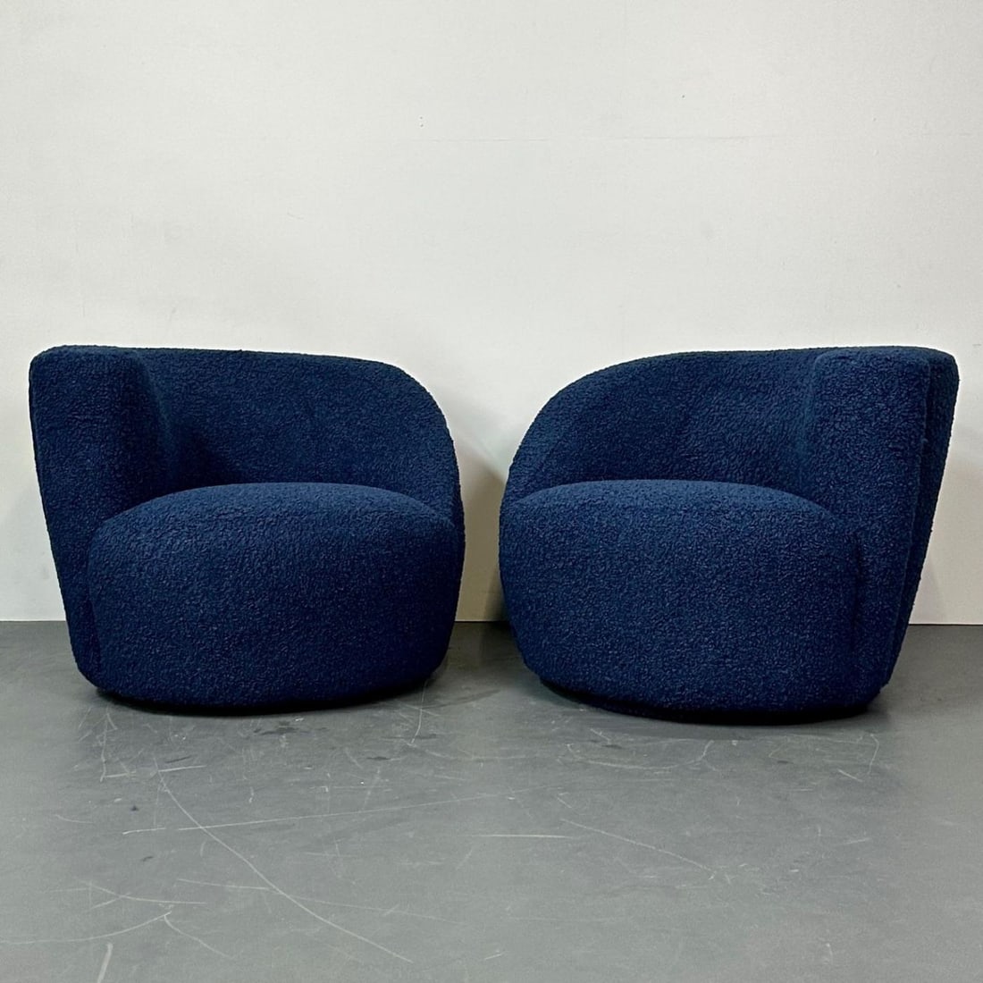 Pair of Mid-Century Modern Nautilus Style Swivel / Lounge Chairs, Blue Faux Fur - 4