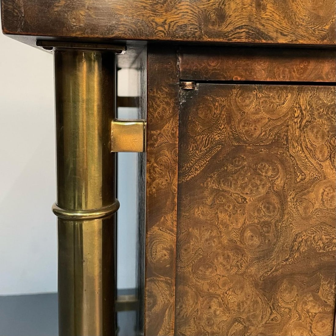 Pair Mid-Century Modern Mastercraft Nightstands, Floating Cabinets in Elm, Brass - 8