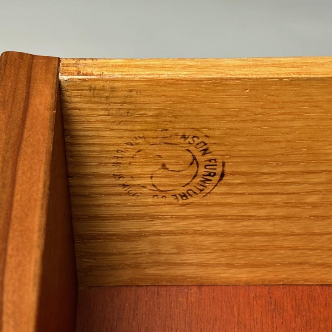 Paul Frankl, John Stuart, Mid-Century Modern, Dresser, Walnut, Brass, USA, 1950s - 11