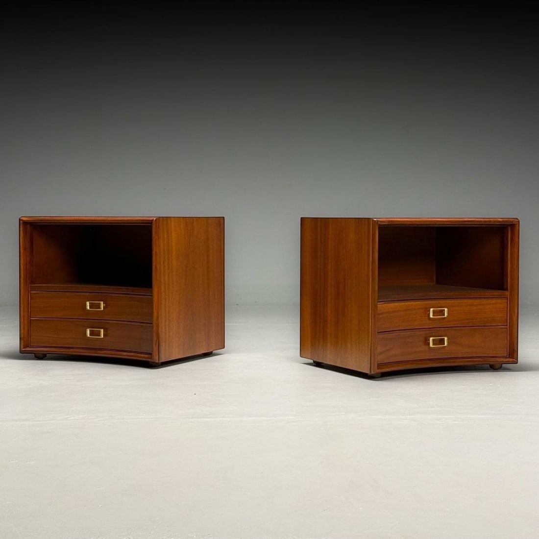 Paul Frankl, John Stuart, Mid-Century Modern, Dresser, Walnut, Brass, USA, 1950s - 12