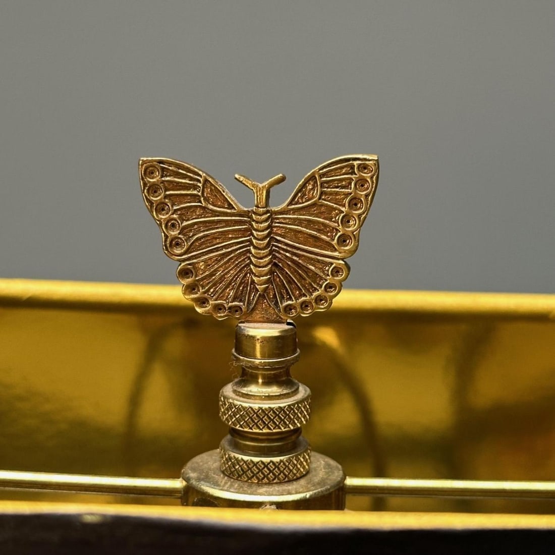 Chinoiserie, Table, Desk Lamps, Red Jappanned Wood, Giltwood, 1940s - 7