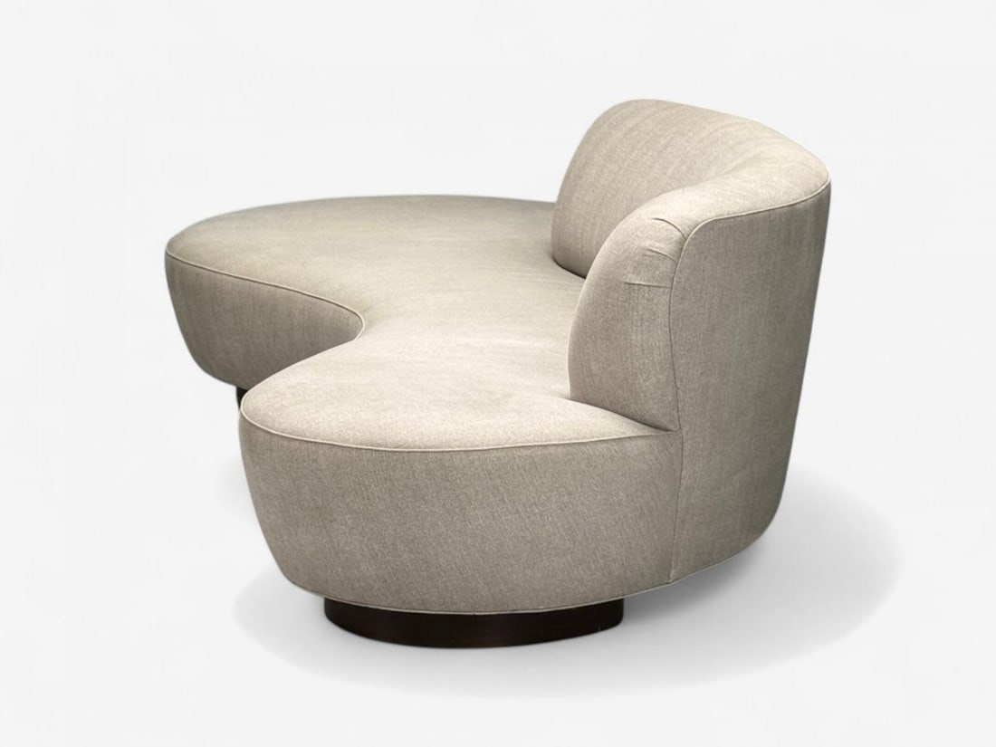 Vladimir Kagan, Walnut, Fabric, Monumental Serpentine Sofa, USA, 2000s - 7