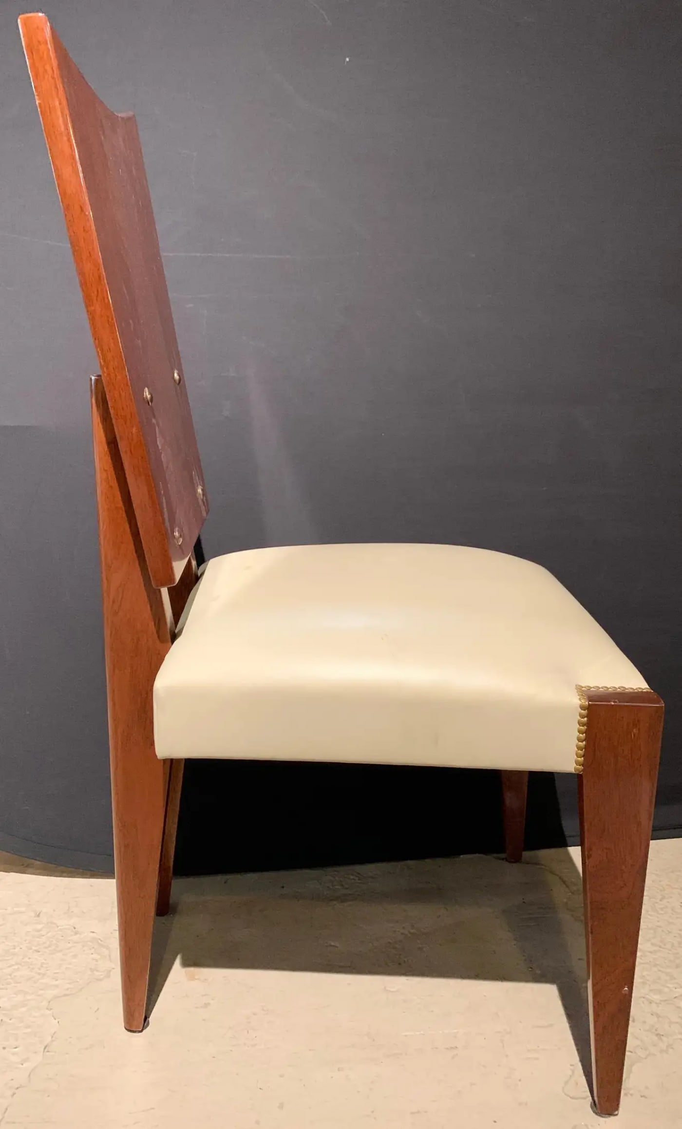 Set of Five Midcentury Art Deco Style Shield Back Dining, Office or Side Chairs - 9