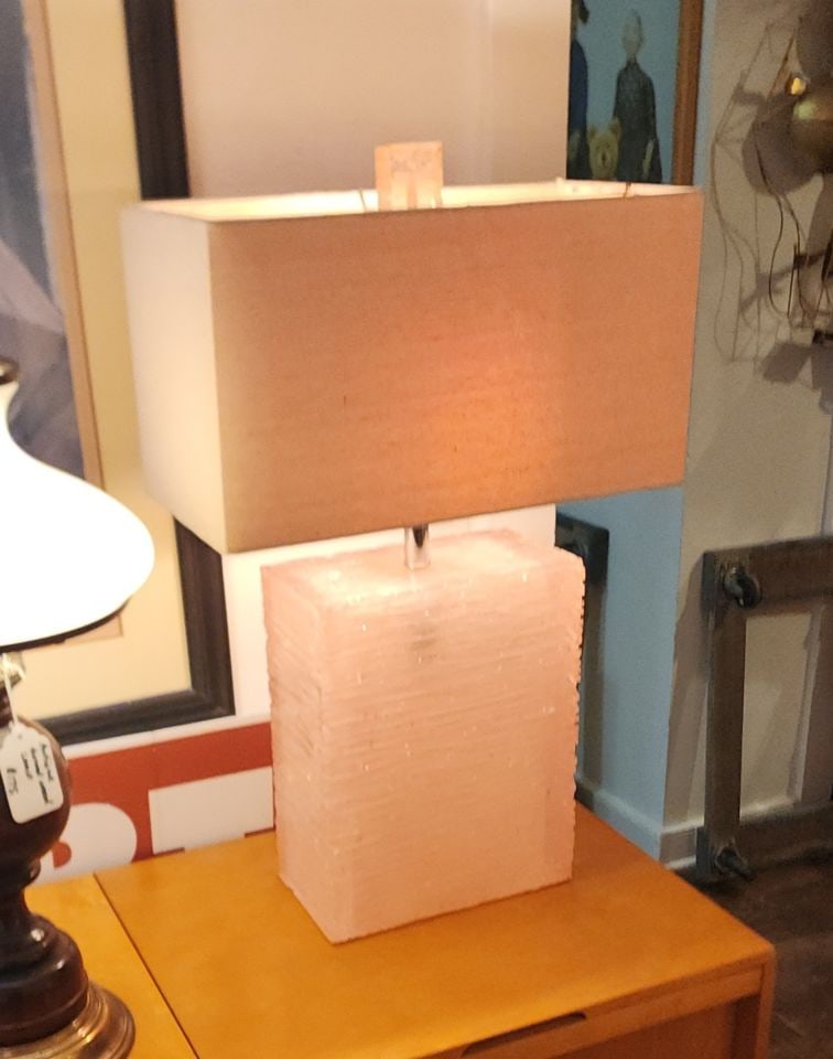 Welcome to the 60s with this terrific large pink cast lucite lamp. Maybe Elvis had one... - 2