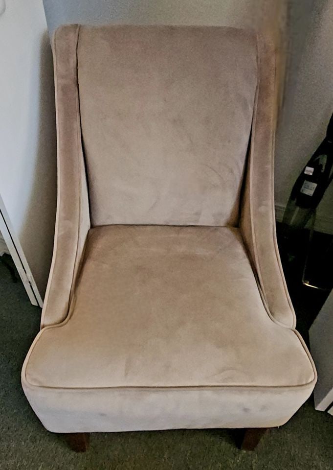 Contemporary modern designer upholstered accent side chair. Stylish and very comfortable. - 2