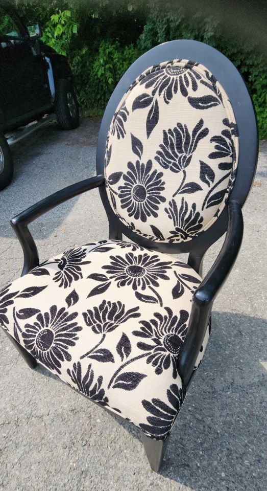 Vintage oversized modern version of the Queen Anne chair w/ striking black and white pattern.. - 2