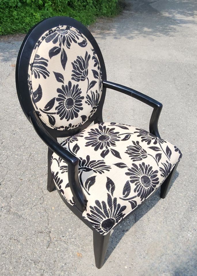 Vintage oversized modern version of the Queen Anne chair w/ striking black and white pattern.. - 5