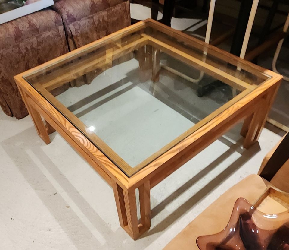 Vintage Large Mid-Century Modern Deco-Influenced solid oak coffee table with heavy 3/8 in glass. - 4