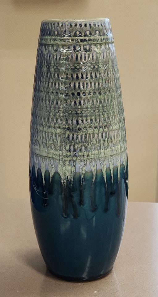 Very cool mid-century brutalist style ceramic multi-textured art vase. 10 x 3 - 3
