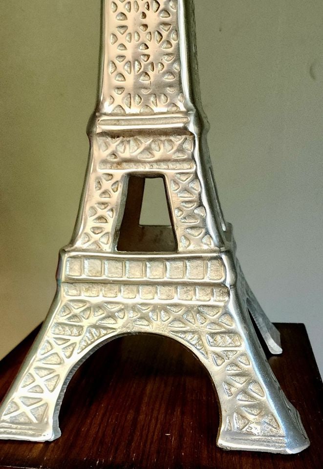 Visit Paris at home with this wonderful vintage tall cast aluminum art sculpture of the Eiffel Tower - 4