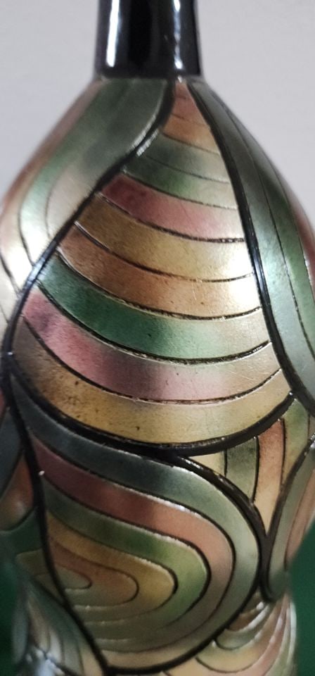 Pair of wonderful vintage hi-design Art Deco style ceramic bottle vases. Will enhance any decor. - 8