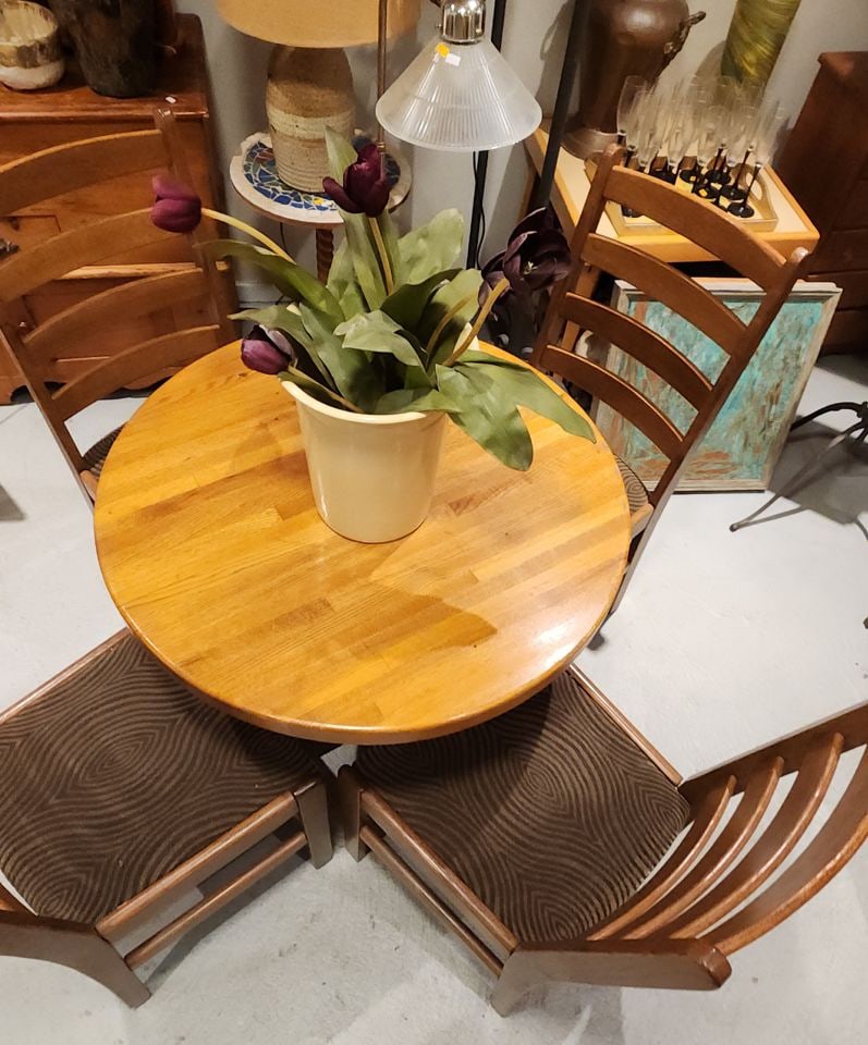 Fabulous vintage mid-century modern dining set w/ Butcher Block table & 4 upholstered chairs - 3
