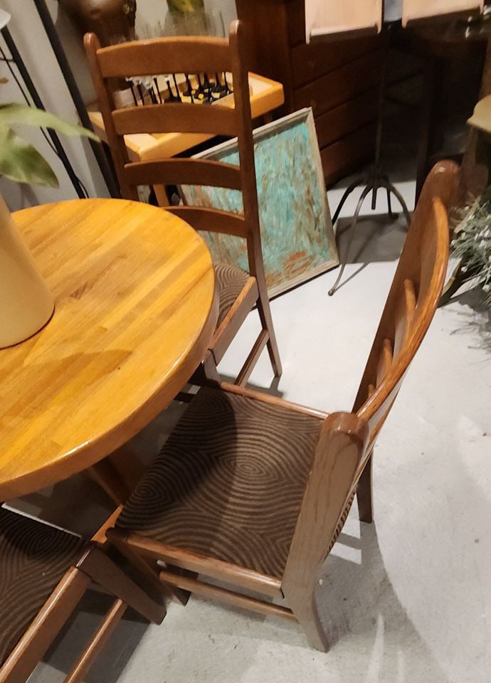 Fabulous vintage mid-century modern dining set w/ Butcher Block table & 4 upholstered chairs - 4