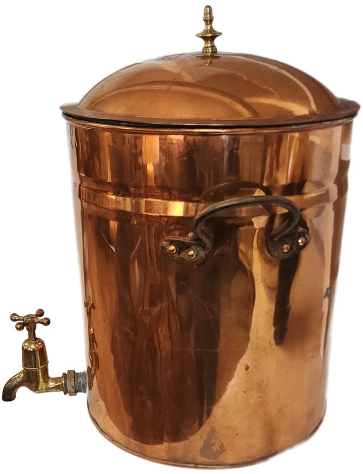Highly collectible large antique copper water urn dispenser w/ brass fittings and tap. Circa 1900s - 3
