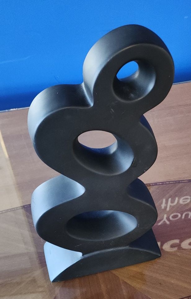 Postmodern abstract expressionist ceramic sculpture of standing female figure - 3