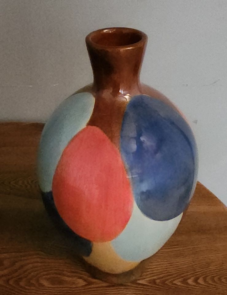 Distinctive mid-century ceramic art bottle vase w/ bold abstract design - 4