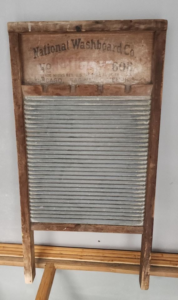 Original laundry tech. Antique washboard "The Dawn" by National Washboard Co. board company - 3