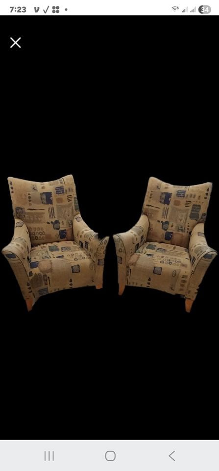 Pair of fabulous vintage Mid-Century Modern wing back side chairs. Some wearing of the fabric. - 6