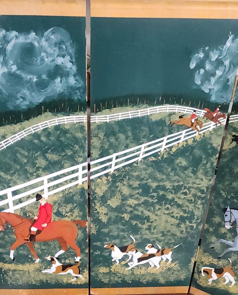 Antique primitive style hand-painted English table screen with a classic fox hunting image - 4