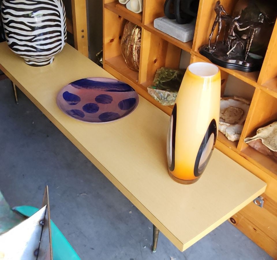 Classic Mid-Century Modern 6 ft Wood Coffee Table w/ Brass Legs. Circa 60s to 70s. - 6