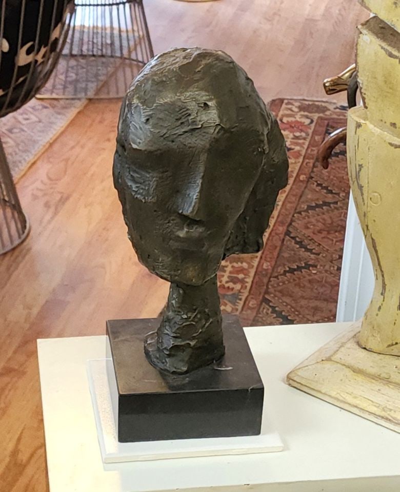 Giacometti Ltd edition vintage brutalist bronze sculpture of abstract female image. Facsimile - 2