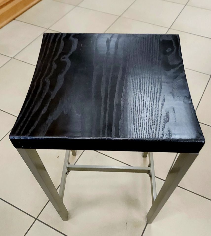 Hi-design gun metal and black wood accent tools. Ideal for table or extra living room seating - 3