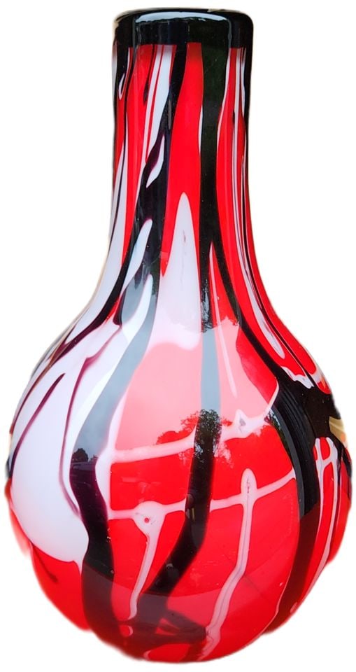 Striking red and black mid-century abstract Murano-attributed heavy art glass vase. - 5