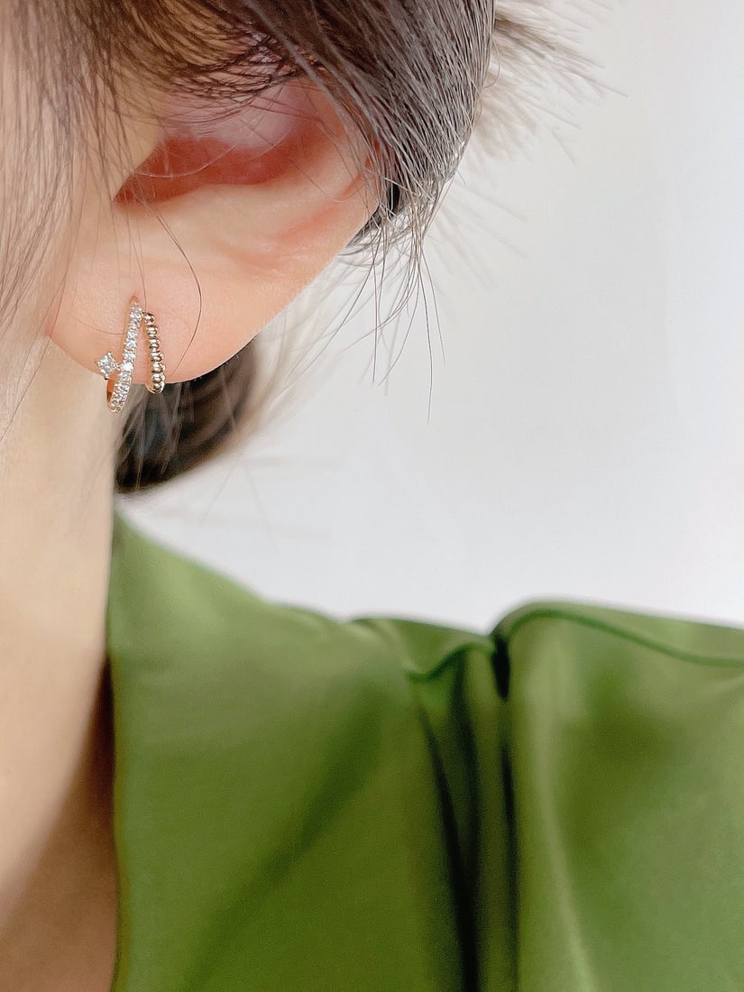 18k Set with Natural Diamonds Stud Earrings - 5