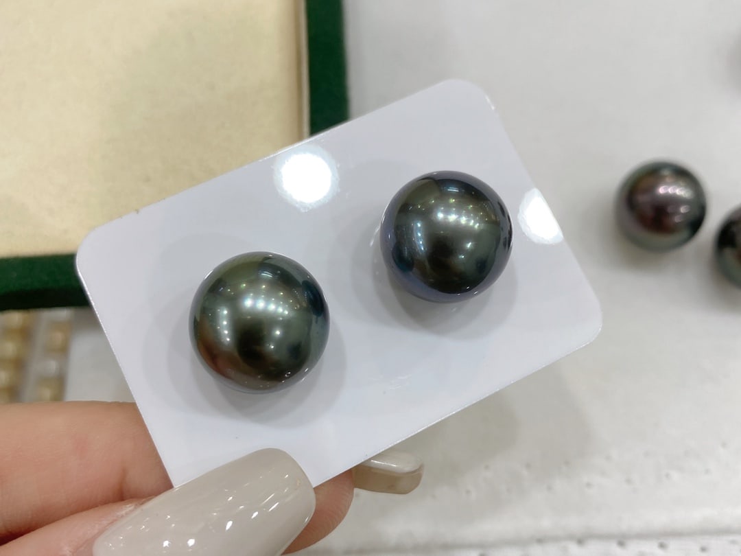 Natural Tahitian Black Pearl Studs - 3