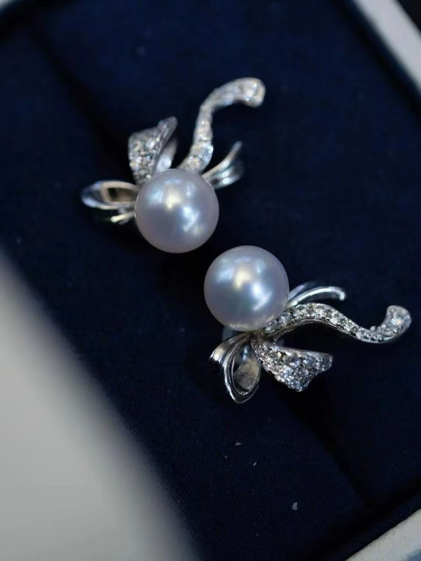 Sterling Silver Pearl Stud Earrings - 4
