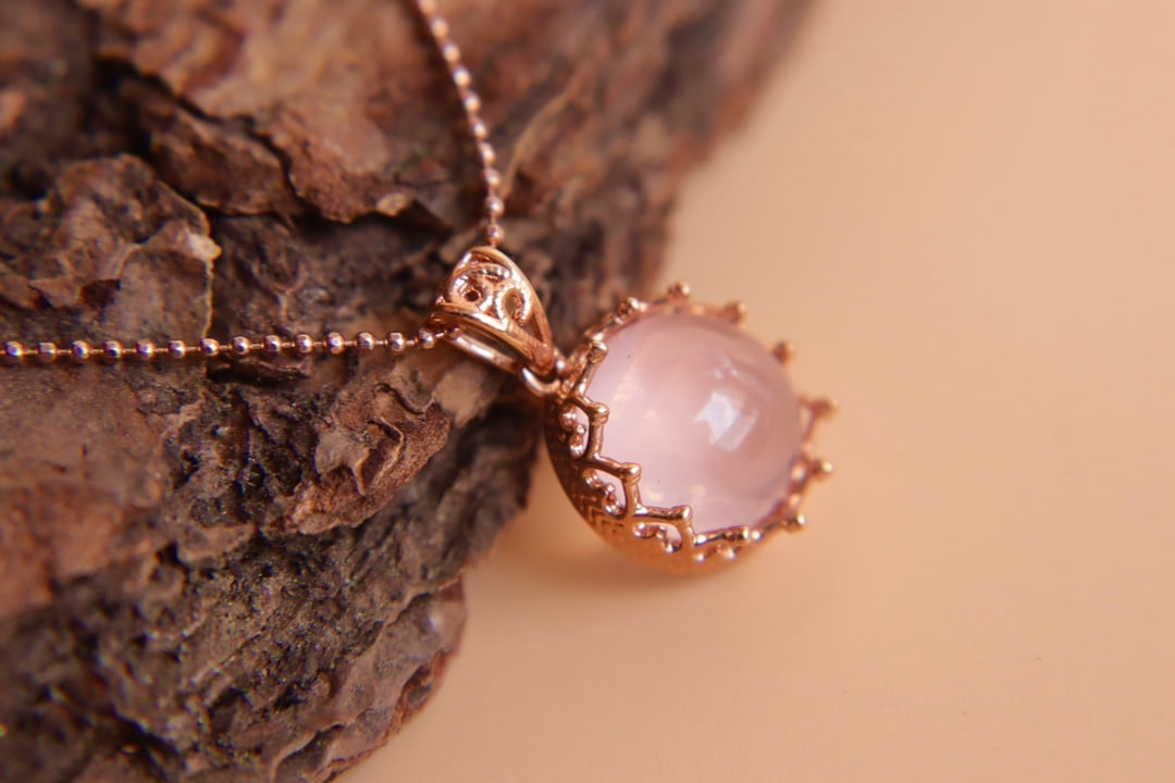 18K Gold Rose Quartz Pendant - 3