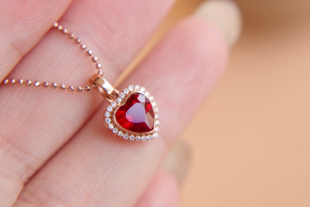 18K Gold Inlaid Ruby Color Sunstone Pendant - 2