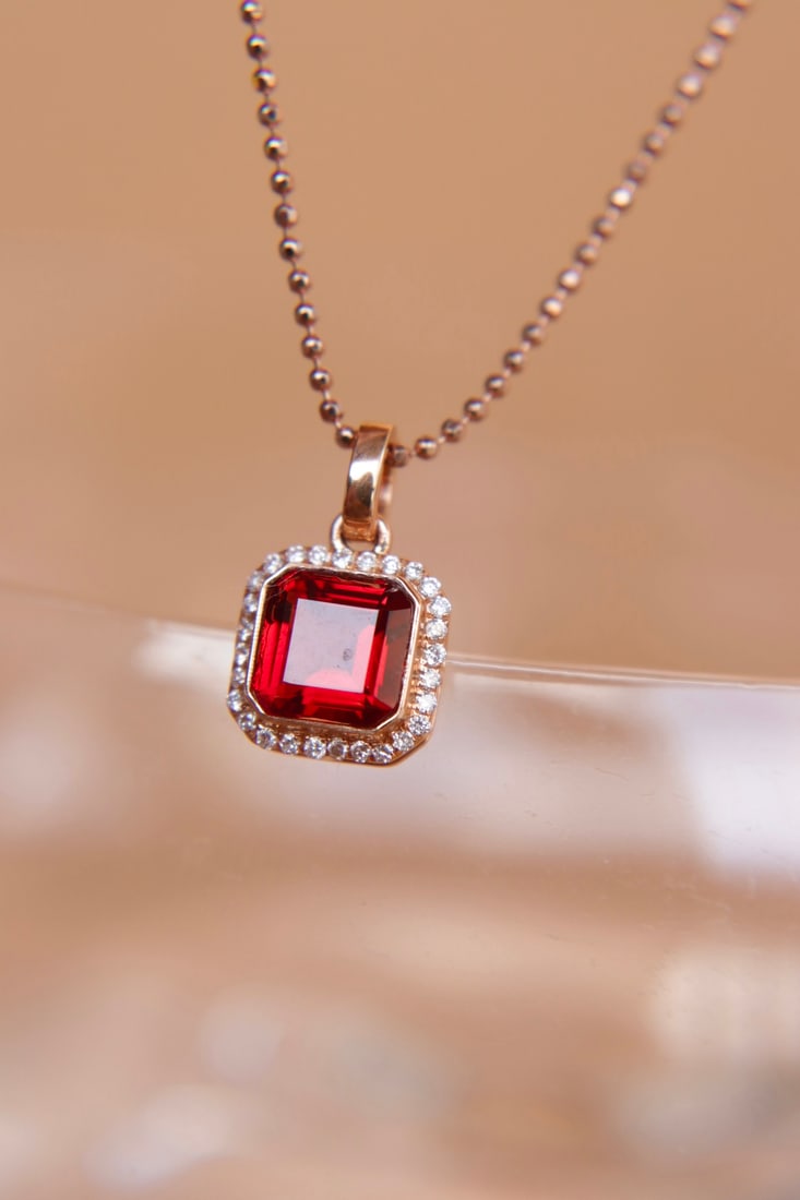 18K Gold Inlaid Ruby Color Sunstone Pendant - 7