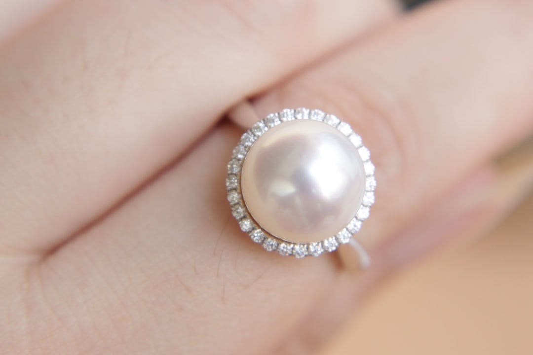 18K Gold Australian White Sea Pearl Ring - 7