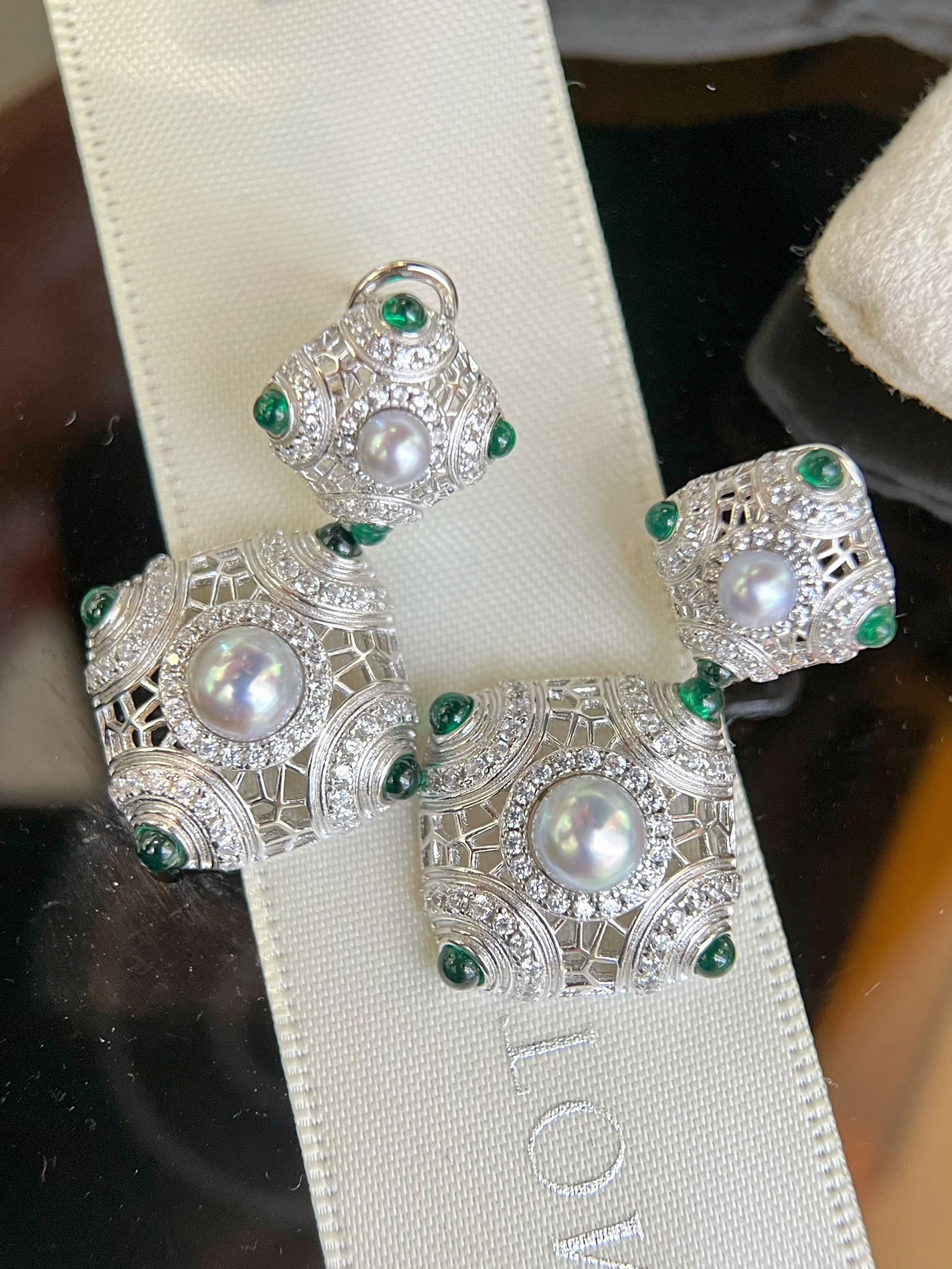 Authentic Momme Pearl Square Stud Earrings - 2