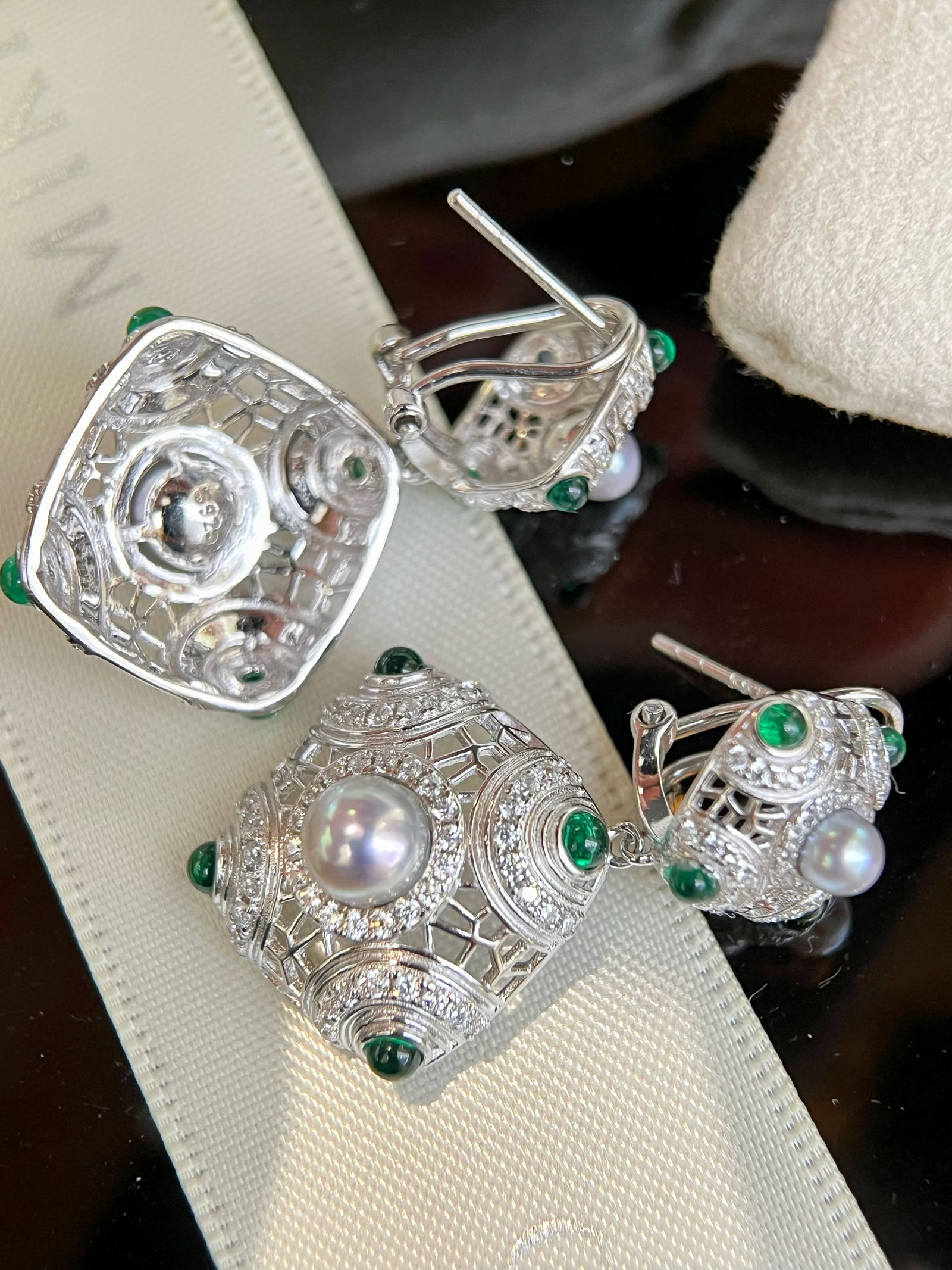 Authentic Momme Pearl Square Stud Earrings - 5