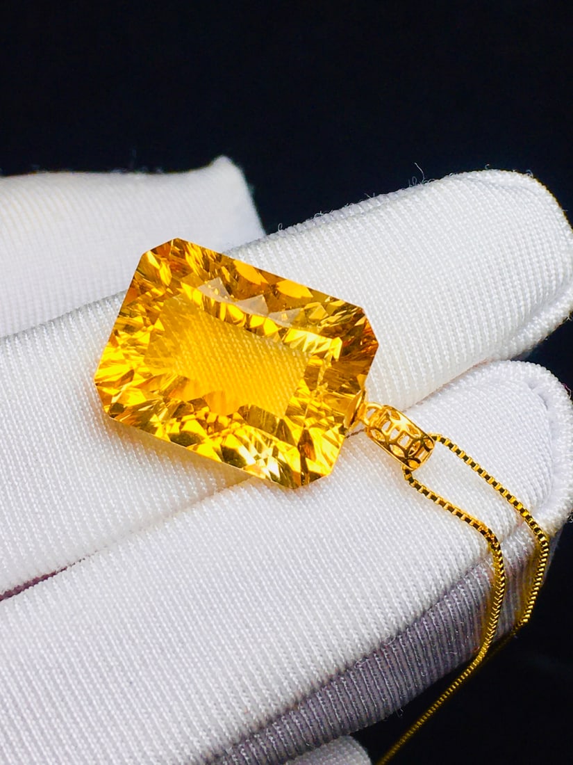 18k gold clasp inlaid with pure natural Brazilian yellow crystal, No worries plaque pendant - 6