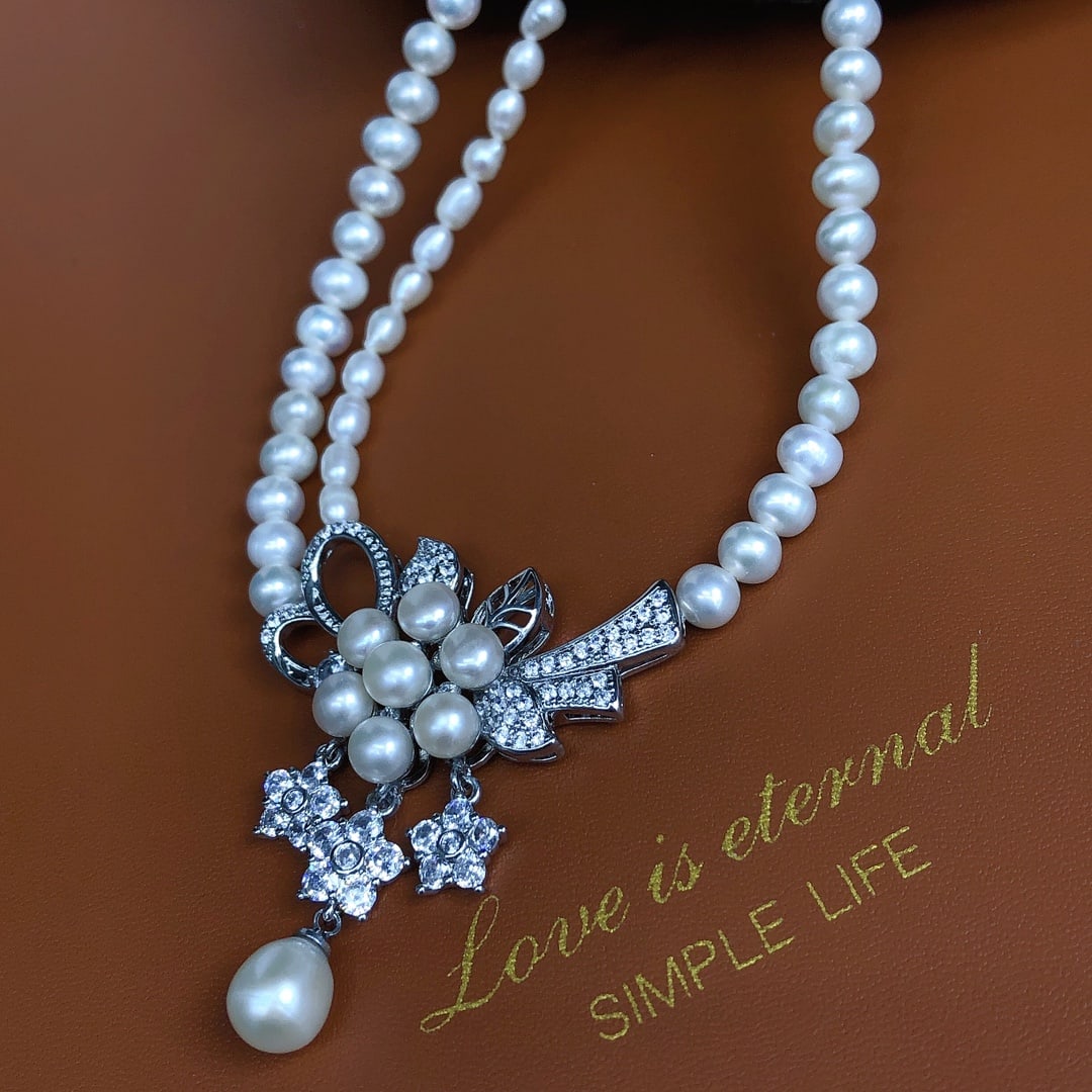 A necklace with natural freshwater white pearls and small rice beads, natural white pearls about - 4