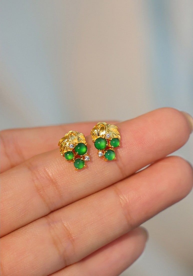 Natural A-grade jadeite grape earrings. - 3