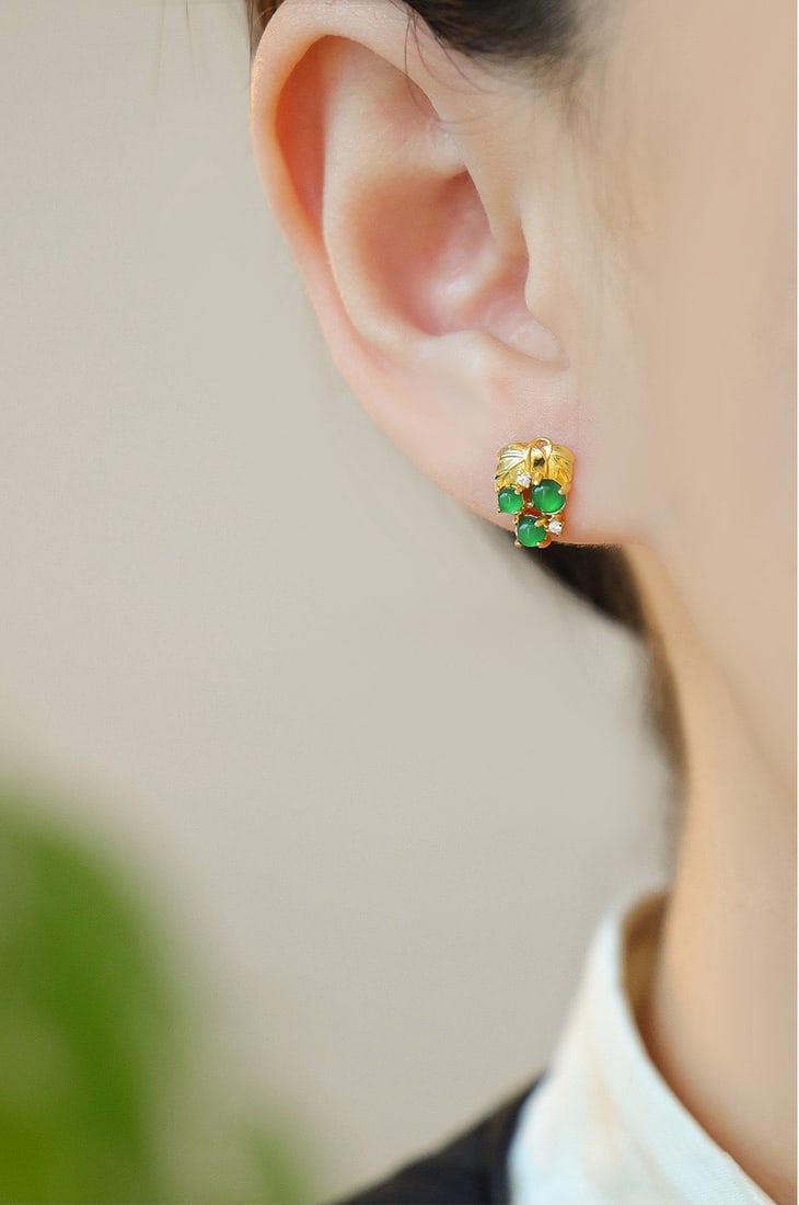 Natural A-grade jadeite grape earrings. - 4